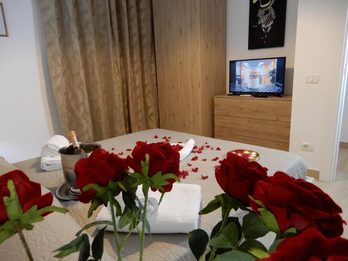 Caserta Royale Suite Exterior foto